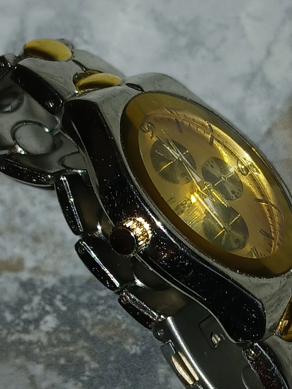 Goldly Tone Dial Stainless Steel Men’s Watch